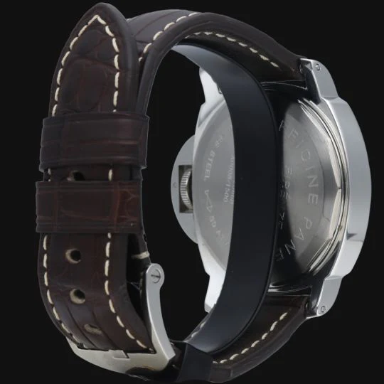 Panerai Luminor GMT Watch  - Image 6