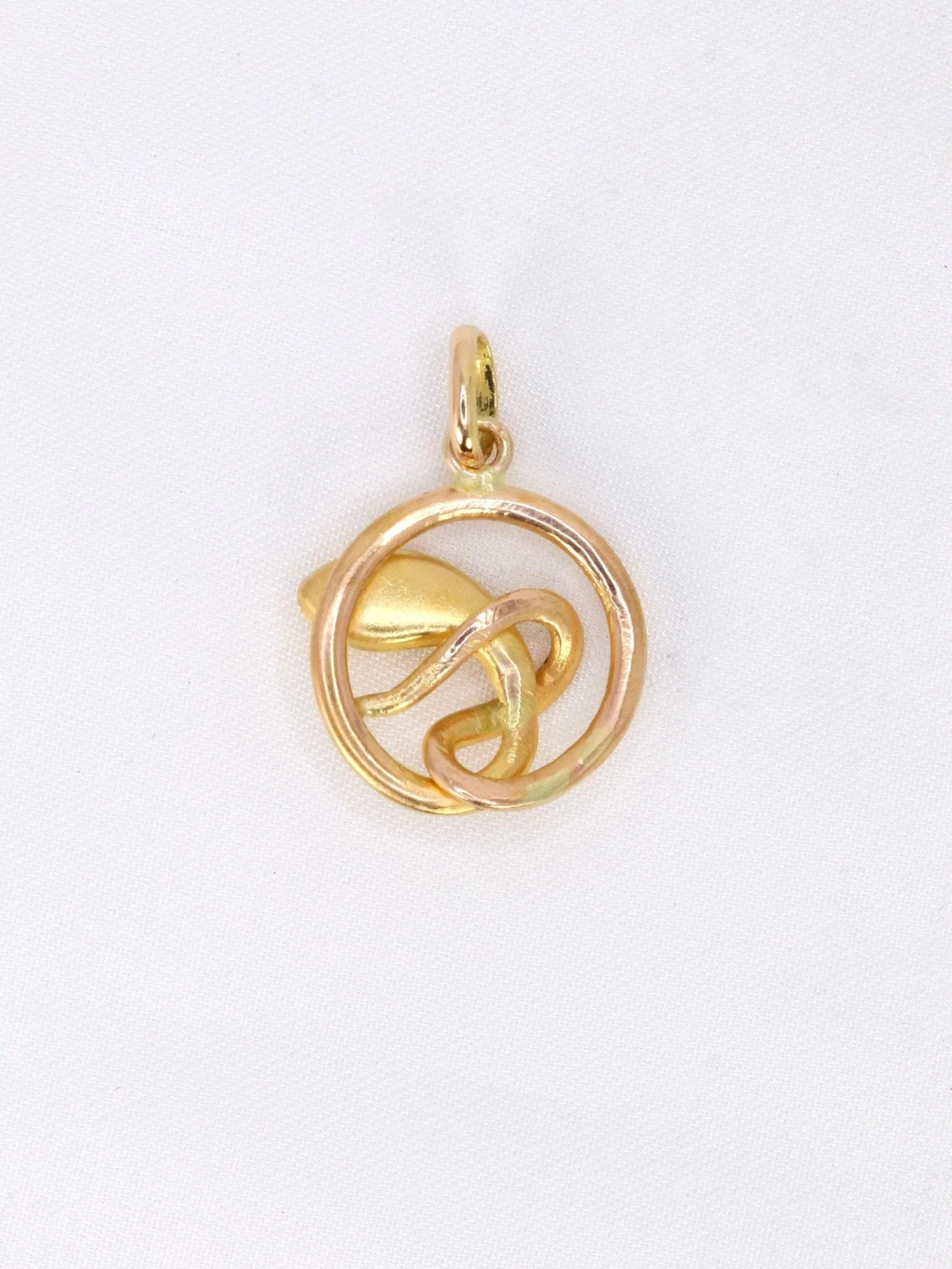Antique yellow gold snake charm pendant - Image 5