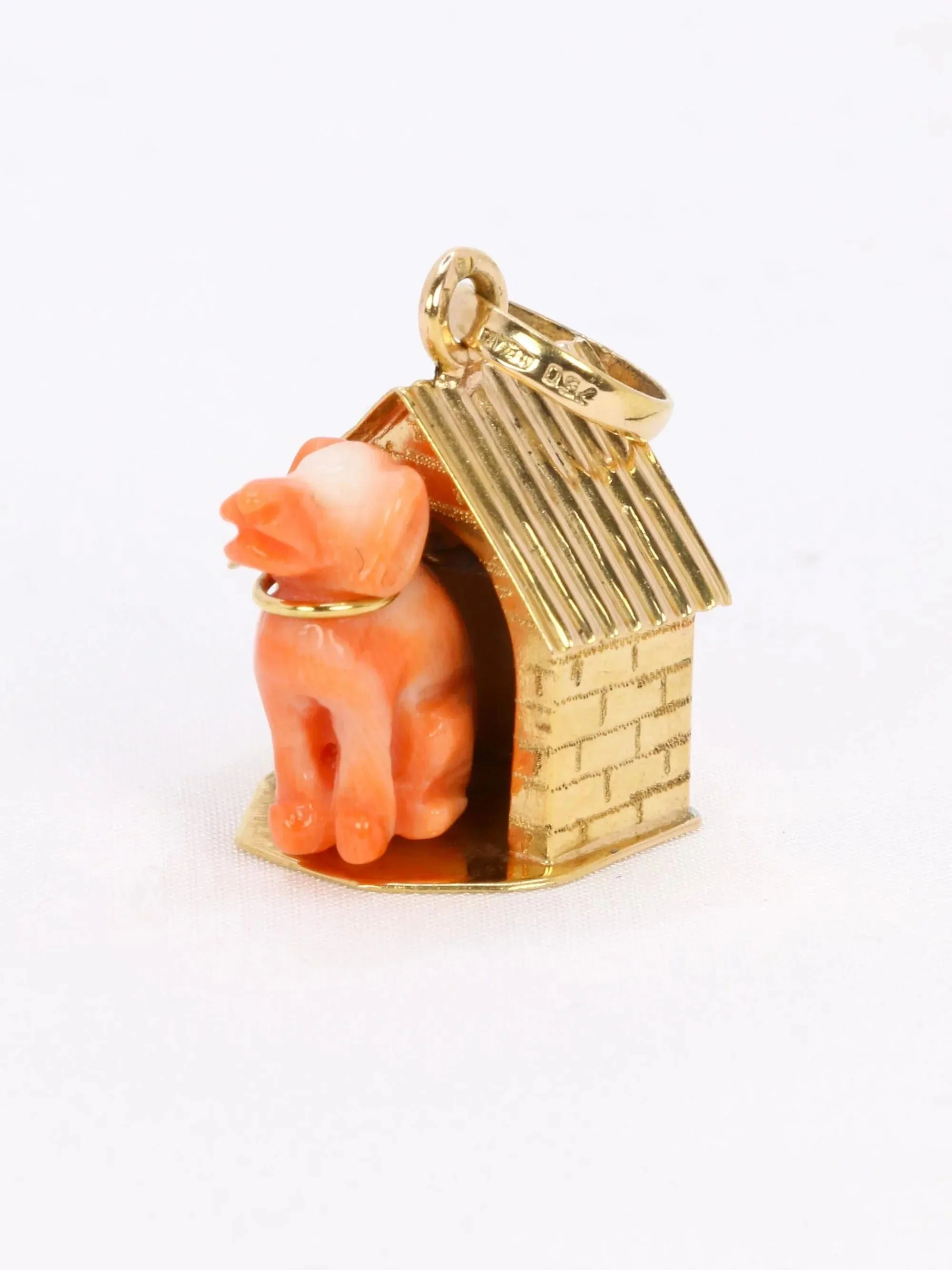 Yellow gold coral dog charms pendant - Image 7