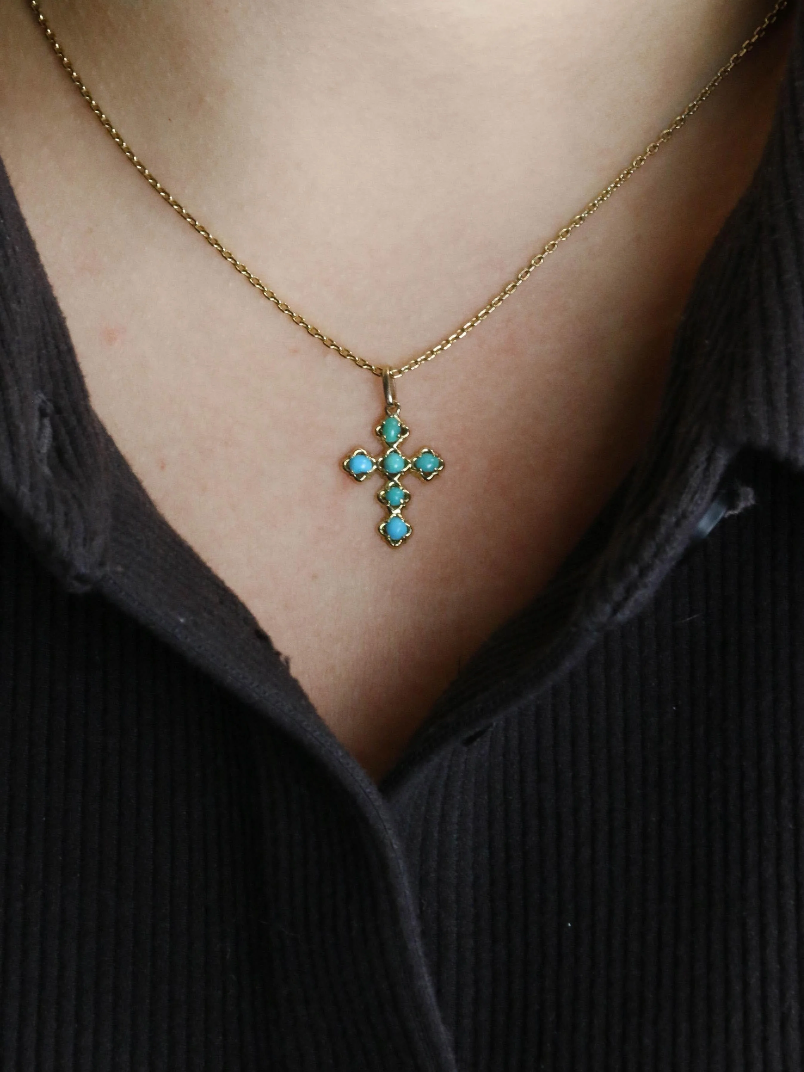 Yellow gold cross pendant with turquoise cabochons  - Image 2
