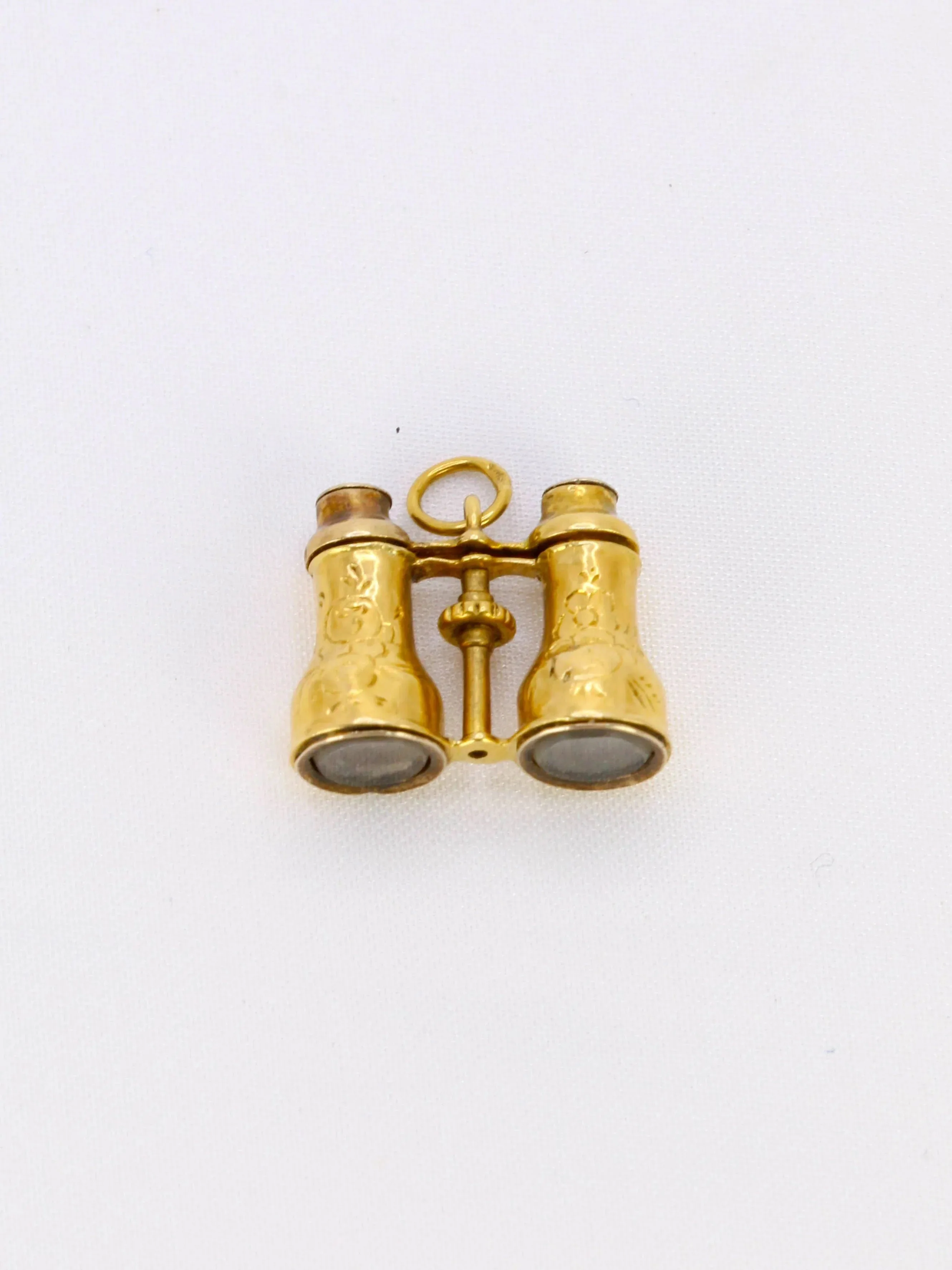Yellow gold twins pendant - Image 8