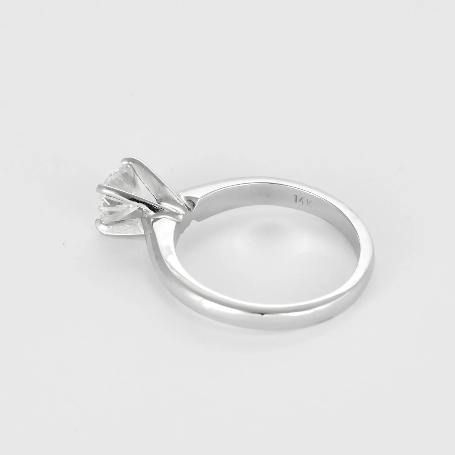 Solitaire in white gold and diamonds  - Image 5
